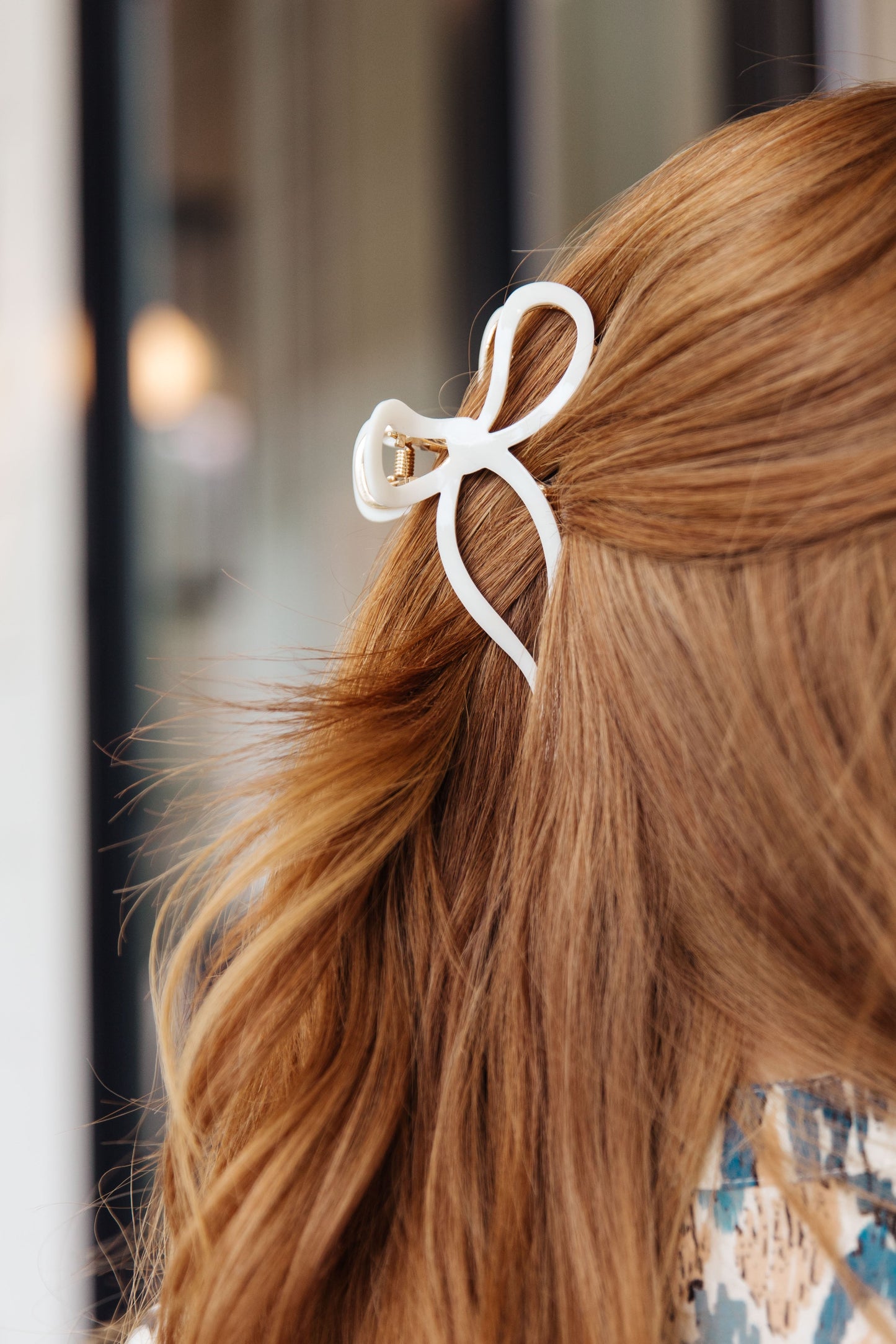 Delicate Bow Claw Clip in White