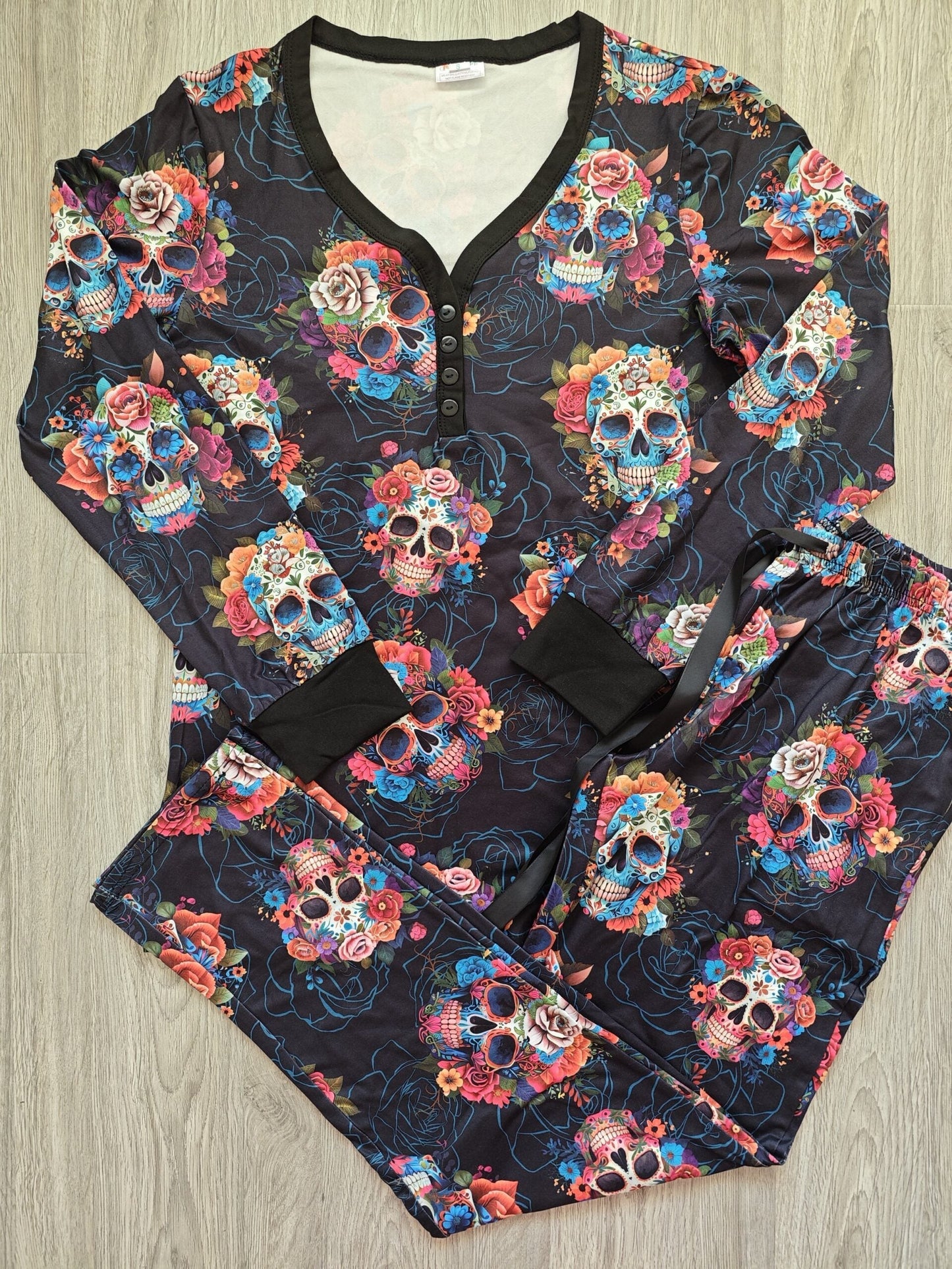 PREORDER: Long Sleeve Halloween Pajama Set in Assorted Prints